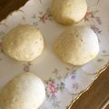 ホワイトあるぱか's cooksnap of when they made 30分で完成！？不思議パンのレモンパン.