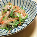 ポットポット's cooksnap of when they made 法蓮草と新玉葱と人参、ツナで和えただけ♬.