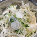 maomom0821's cooksnap of when they made 超簡単♩新玉ねぎと豆苗のサラダ.