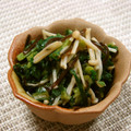 もりはん's cooksnap of when they made 大根の葉とえのきだけの塩昆布炒め.