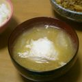 さと〜's cooksnap of when they made ＊大根と落とし卵の味噌汁＊.