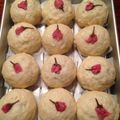 ふみよこ's cooksnap of when they made 酒粕生地の桜まんじゅう.