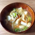 caruga's cooksnap of when they made 朝、ごぼうサトイモ人参具だくさんお味噌汁.