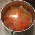 父です。's cooksnap of when they made 簡単コンソメスープ.