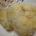 はるかるび's cooksnap of when they made 黒胡椒チーズ焼きおにぎり.