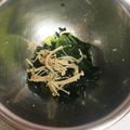 はっぴーめぐ's cooksnap of when they made わかめとエノキの和風和え・わさび入り.