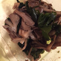 ☆hironon☆'s cooksnap of when they made 簡単副菜！わかめと舞茸のわさび和え.
