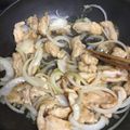 クックCKV7VZ☆'s cooksnap of when they made 驚きの柔らかさ！鶏ムネ肉でガリバタ鶏.