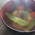 ＋SUN3's cooksnap of when they made ＊早春＊さやえんどうと新じゃがの味噌汁.