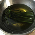 まっきー♪３７'s cooksnap of when they made 簡単美味しい！わらびのアクの抜き方.