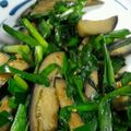 ちびっことんとん's cooksnap of when they made ゴマ香る♪なすとにらの炒め物.