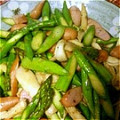 はまー１２２９'s cooksnap of when they made ウィンナーとエリンギとアスパラ黒胡椒炒め.