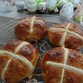 melmarilyn's cooksnap of when they made ドライフルーツで・ホットクロスバンズ.
