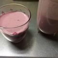 yumirima11's cooksnap of when they made イチゴヨーグルトシェイク.