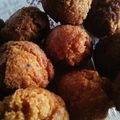 やーすやす's cooksnap of when they made カリサク本場の味サーターアンダギー♡.