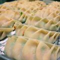 peteco's cooksnap of when they made 水不要‼本格的な餃子の包み方.
