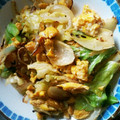 クックYKY149☆'s cooksnap of when they made 春キャベツ、新タマとたまごの春採り炒め.