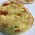 うーたす's cooksnap of when they made 餃子の皮でマヨコーンピザ.