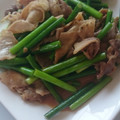 みうさんjp0318's cooksnap of when they made 簡単☆豚肉とにんにくの芽のオイマヨ炒め.