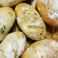 ともよ819's cooksnap of when they made レーズン胡桃ぎっしりパン＊ホシノ酵母.