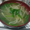 hozunyam's cooksnap of when they made モヤシとニラの味噌汁.
