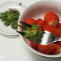 アクセル☆'s cooksnap of when they made 簡単‼イチゴのヘタ取り.