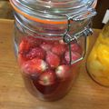 Ｍ_siro's cooksnap of when they made 自家製果実酒　とろけるイチゴ.