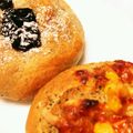 ミクロ３３'s cooksnap of when they made 手軽にハムマヨチーズパン.