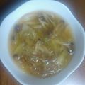 みるくたぬき's cooksnap of when they made キャベツとシメジのスープ.