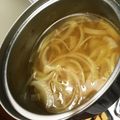 なっぽん．'s cooksnap of when they made 材料は、たった2つ。オニオンスープ.