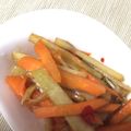 mayoyo's cooksnap of when they made 捨てないで❤ウドの皮と人参のきんぴら❤.