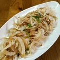 kadoko's cooksnap of when they made うんま♡やみつき新玉サラダ♡➕調味料❶.