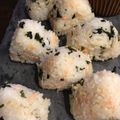 liarra's cooksnap of when they made 簡単可愛い♡鮭マヨ昆布おにぎり♡.