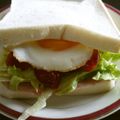 スタイリッシュママ's cooksnap of when they made 週末ランチに・・BLT☆Eサンド♡.