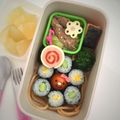 eKAro❤︎母's cooksnap of when they made キャラ弁☆魚肉ソーセージのロールケーキ風.