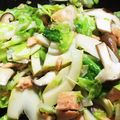 TOM33TOM's cooksnap of when they made 簡単！筍と春キャベツと鮭の塩昆布炒め.