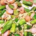 クックYRE3F0☆'s cooksnap of when they made ＊簡単！アスパラウィンナー炒め＊.