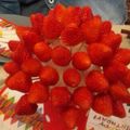 コロコロスケ's cooksnap of when they made 簡単デザート♪パーティーに♪いちごボール.