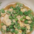 さちぶた♪'s cooksnap of when they made えんどう豆✩ふわふわ卵とじ.