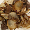 ルナＰボール's cooksnap of when they made 牛肉と玉葱の黒胡椒炒め.