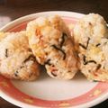 ぐりtoぐら's cooksnap of when they made 揚げ玉塩昆布めんつゆおにぎり.