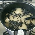 なしきち's cooksnap of when they made 痛風予防！わかめとひじきの味噌汁.
