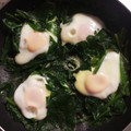 eclat♡'s cooksnap of when they made 簡単！ほうれん草エッグ(目玉焼き).