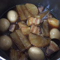 クックEZG4E2☆'s cooksnap of when they made とろとろ豚と卵と大根の煮物.