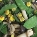 ゆのゆう's cooksnap of when they made 簡単♪絹さやとしめじのバター醤油炒め♪.