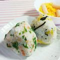 SP♪'s cooksnap of when they made 大葉としゃけの♪簡単♪おにぎり.