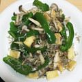 はるシェフ's cooksnap of when they made ピーマンと油揚げとじゃこの和風炒め.