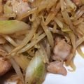 キム・リンコ's cooksnap of when they made 糖質制限♪鶏もも肉ともやしとﾈｷﾞ炒め★.