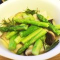 holodoc's cooksnap of when they made あと1品♪アスパラときのこのバター蒸し.