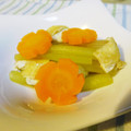 yasutonton's cooksnap of when they made ふき・人参・油揚げの煮びたし.